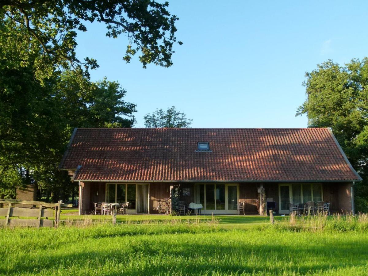 Geesteren  Peaceful Holiday Home With Roofed Terrace מראה חיצוני תמונה