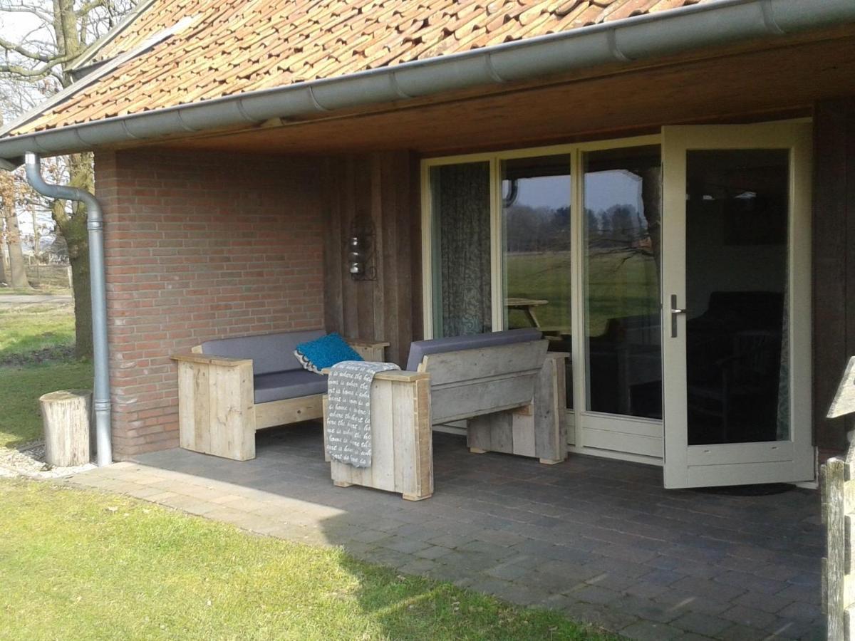 Geesteren  Peaceful Holiday Home With Roofed Terrace חדר תמונה